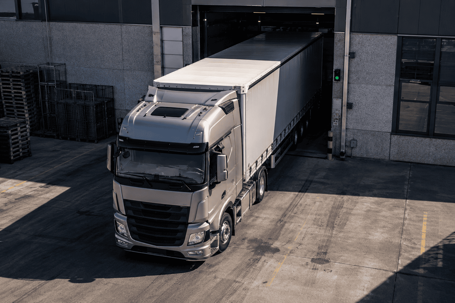 Camion di consegna merce